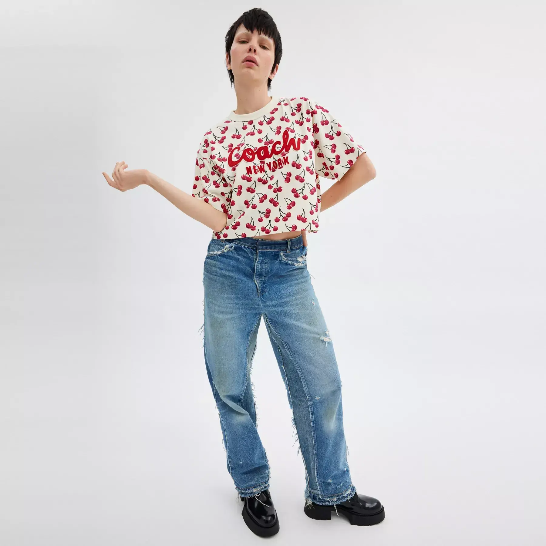 Cherry Print Cursive Signature Cropped T-Shirt In Organic Cotton