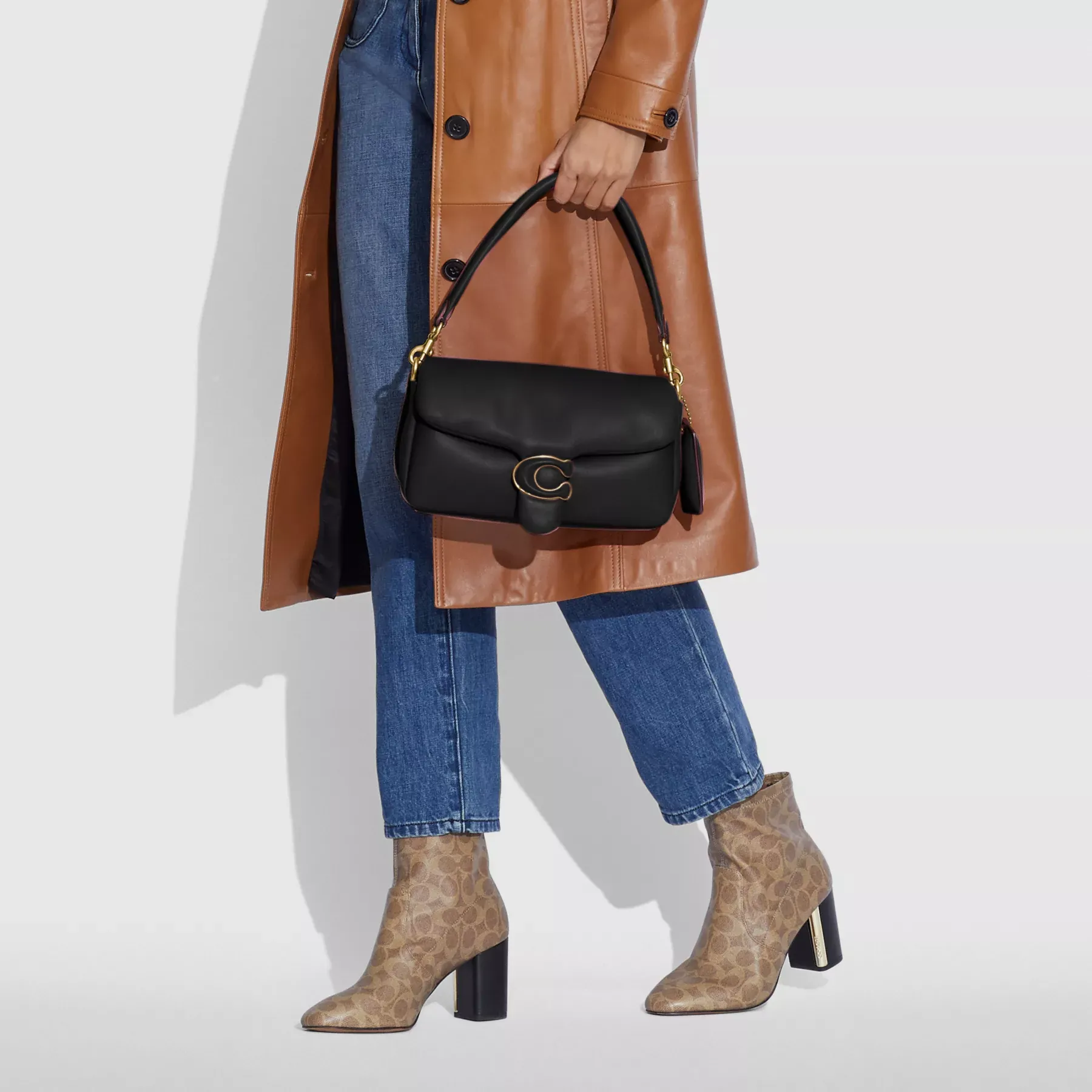 Pillow Tabby Shoulder Bag 26 Pillow Tabby Shoulder Bag 26